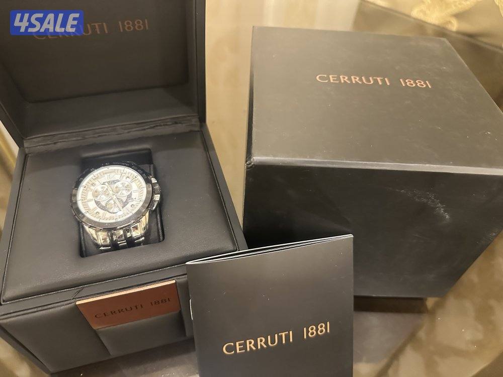 للبيع ساعة CERRUTI 18811