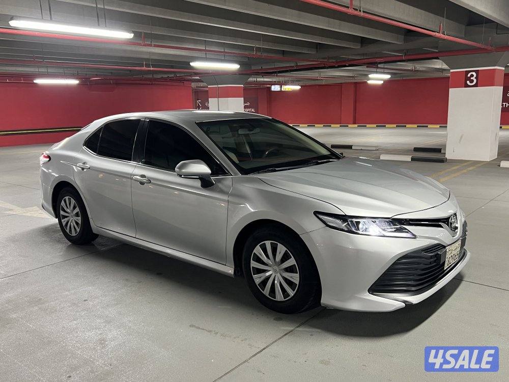 للبيع كامري 20192