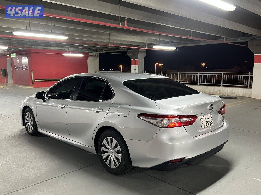 للبيع كامري 20193