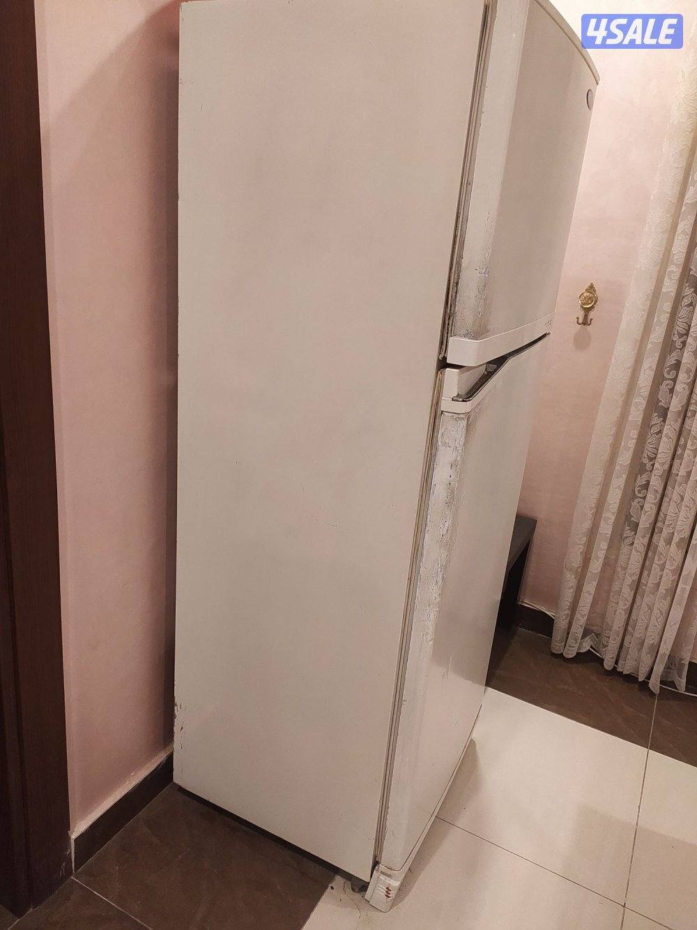 ثلاجة ويست بوينت 16 قدم نوفروست بحالة جيدة Westpoint 16 feet no1