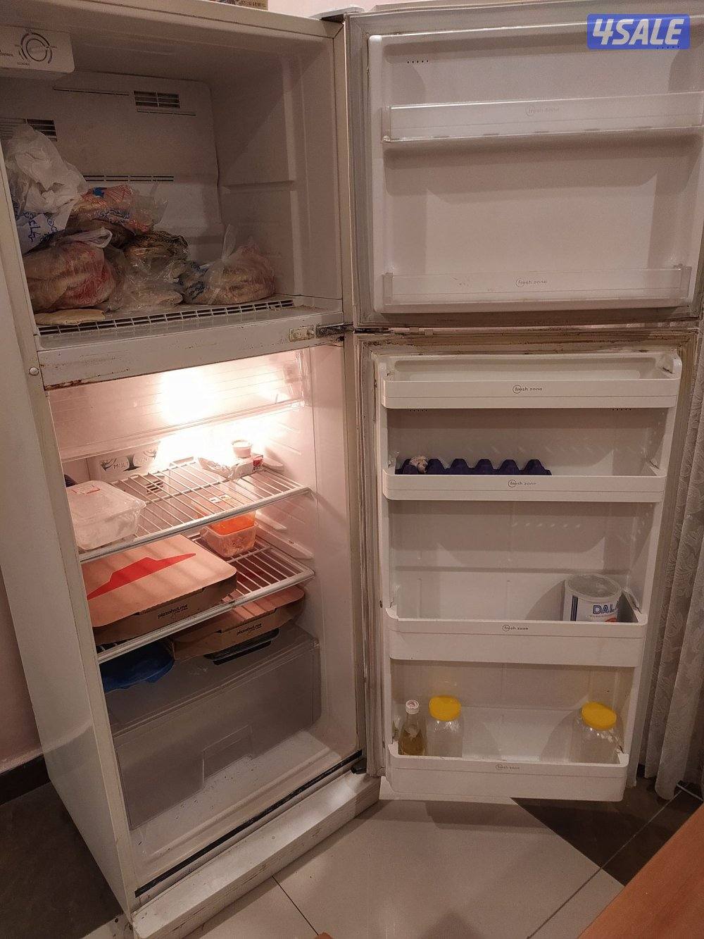 ثلاجة ويست بوينت 16 قدم نوفروست بحالة جيدة Westpoint 16 feet no4