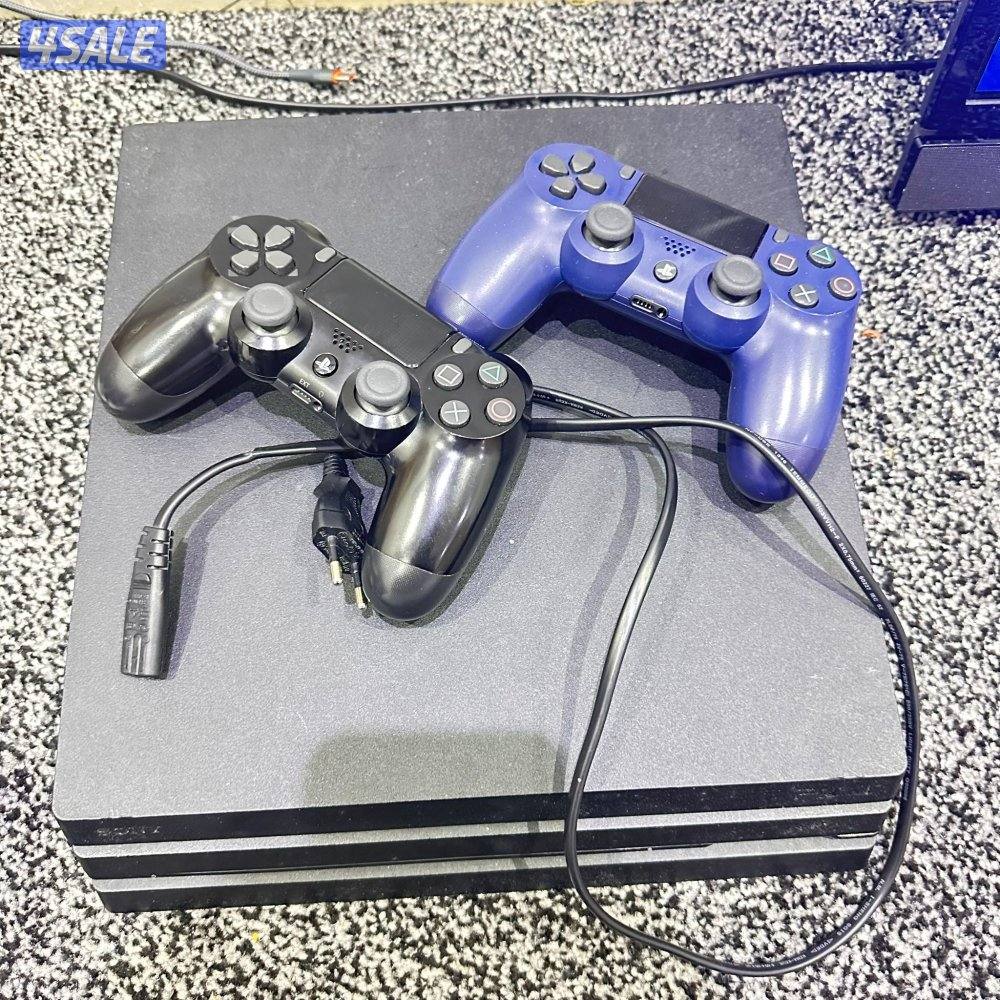 للبيع بلاستيشن 4 برو1