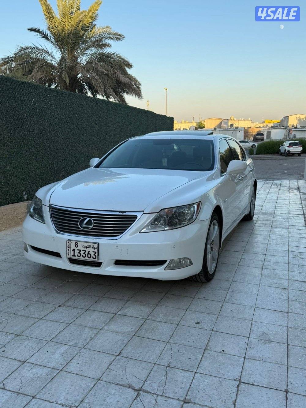 للبيع لكزس Ls460 L صبغ وكاله شرط الفحص 1600 والصامل يبشر بالخير0