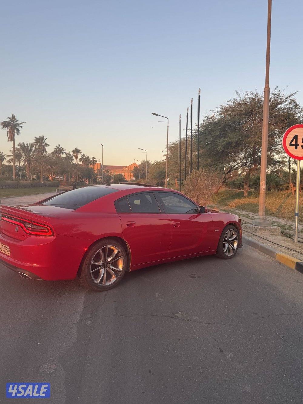 دودج تشارجر R/T PLUS 8V4