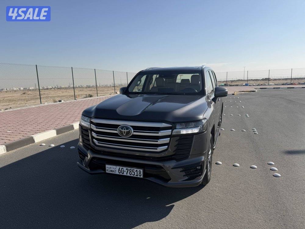 لاندكروزر 2022 GXR ايرو اس0