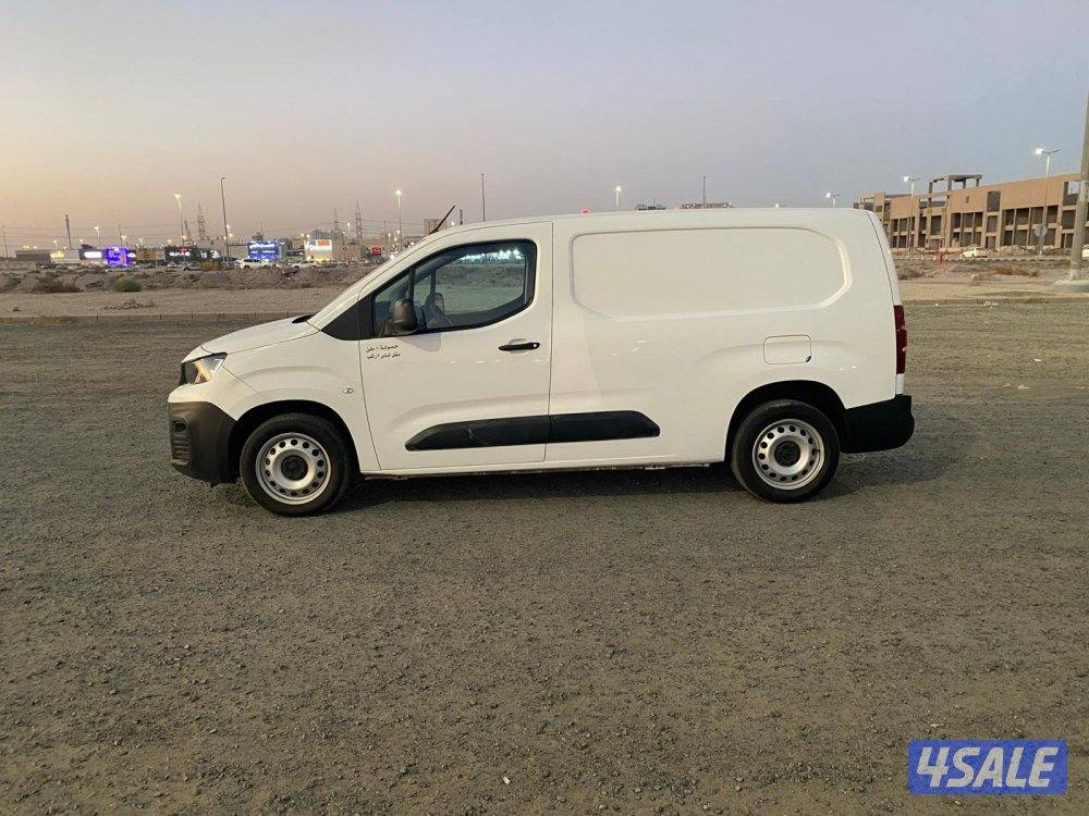 بيجو بارتنر 20235