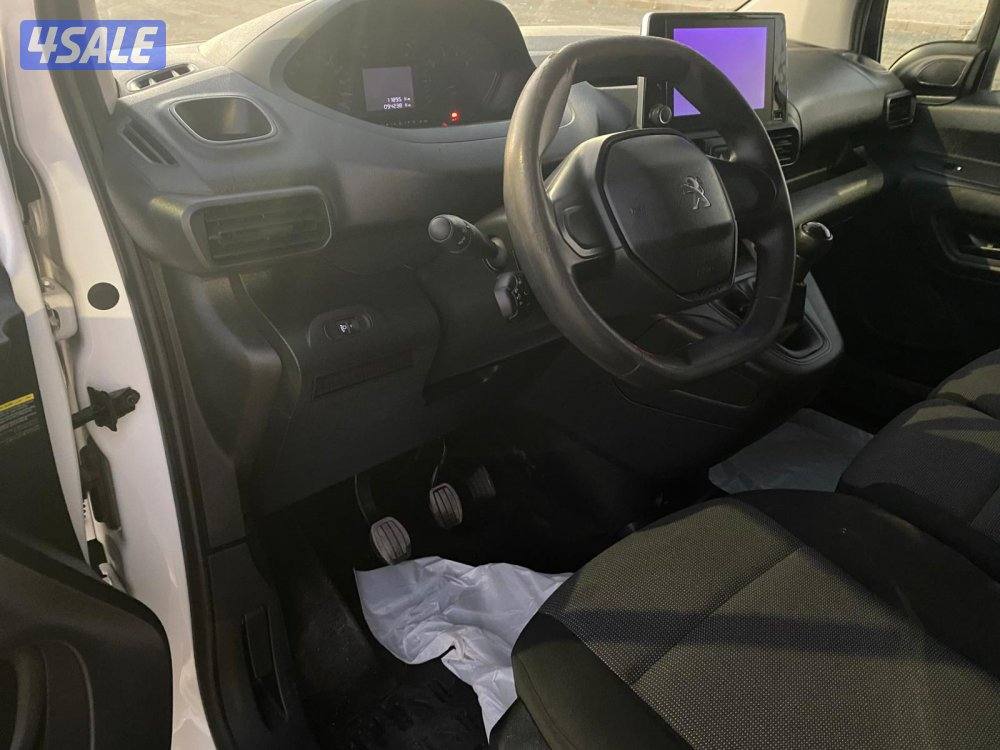 بيجو بارتنر 202310