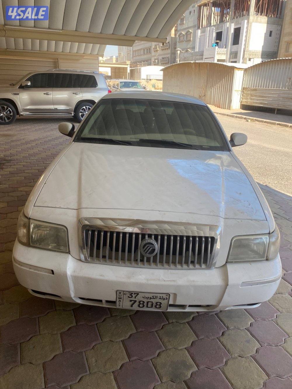 للبيع فورد ماركيز ممشى٤٠٢ شاصي سليم مكيف شغال على المنظور3