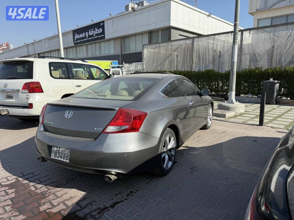 للبيع  هوندا اكورد.  20122
