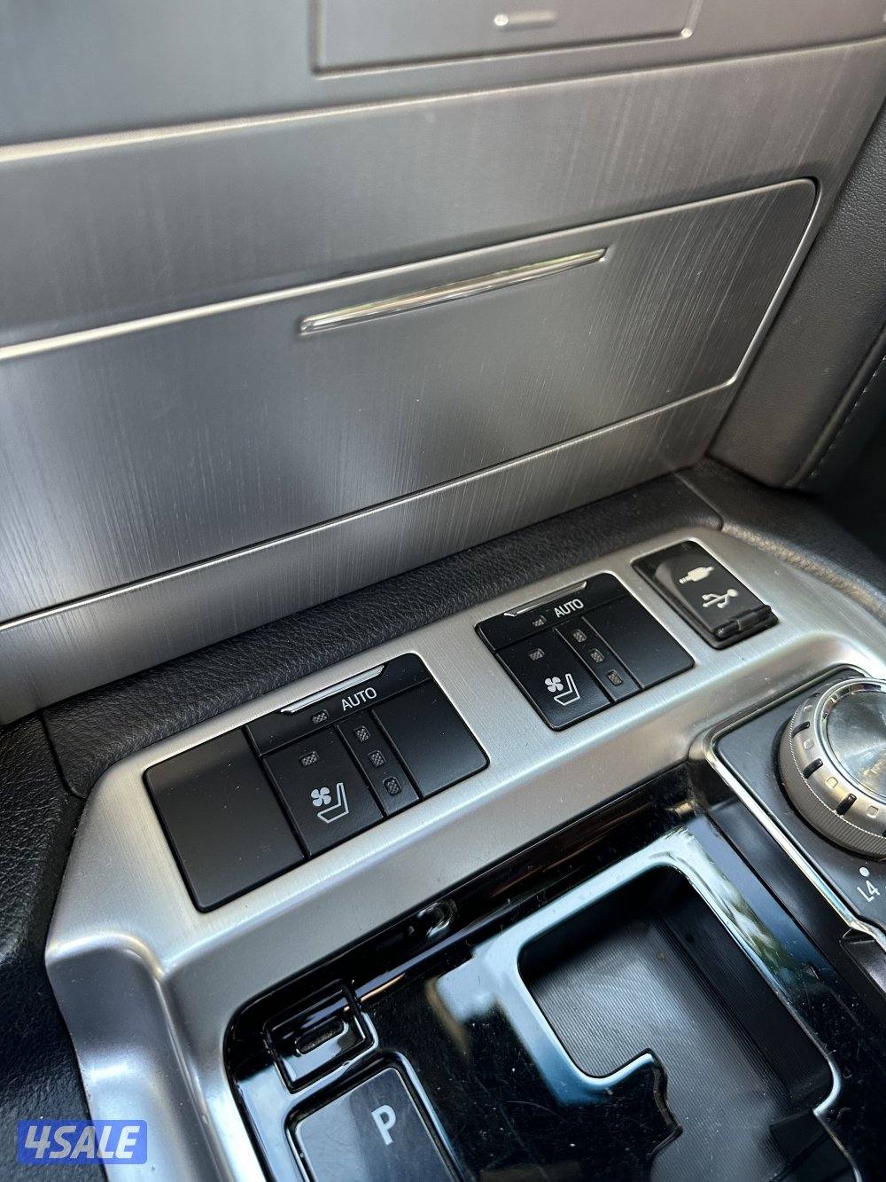 لاندكروزر VXR موديل 2016 (التواصل وتسب فقط)9