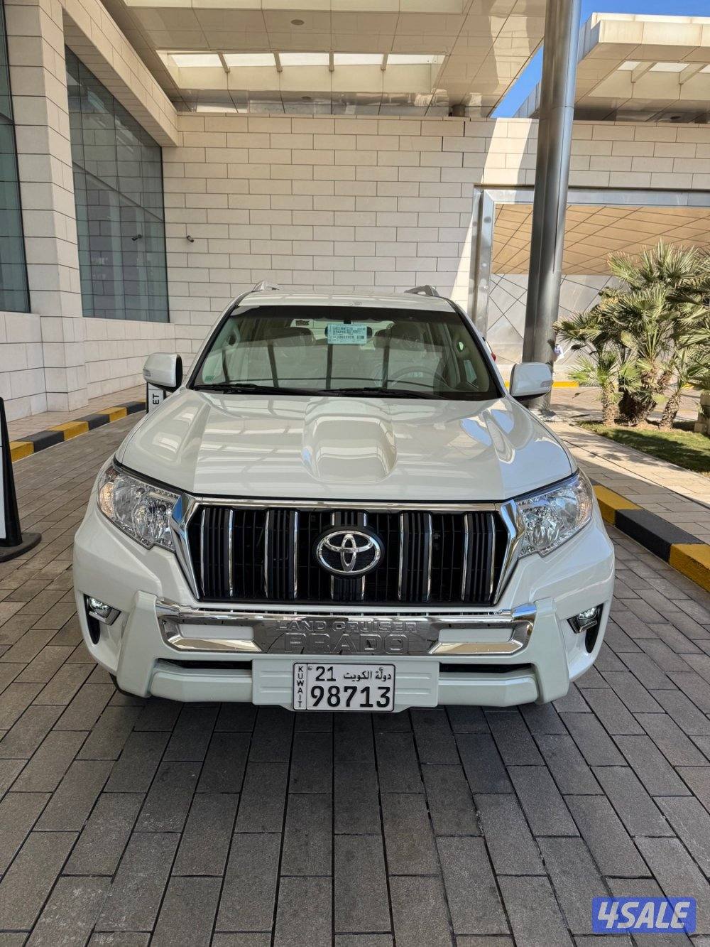 برادو TXL الساير عداد (26) الف كم.4