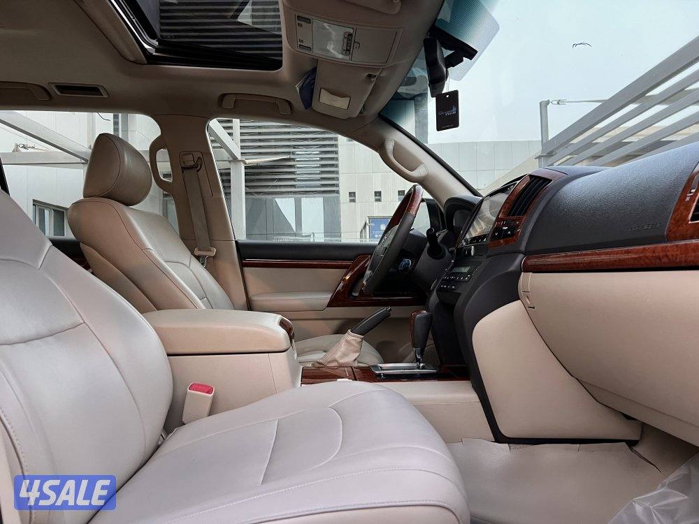 لاندكروزر GX.R / ٢٠١٤7