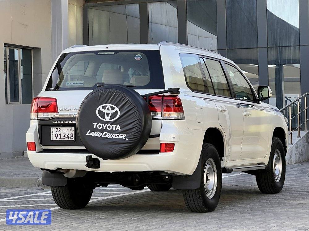 لاندكروزر GX / ٢٠١٩ / قير عادي7