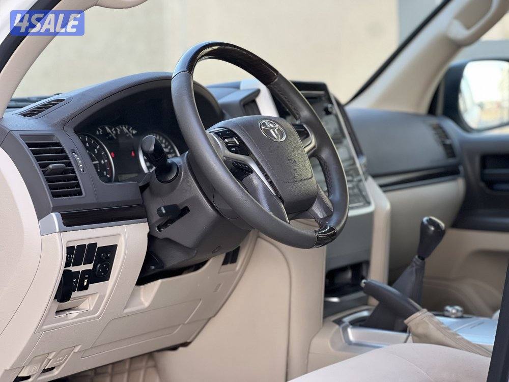 لاندكروزر GX / ٢٠١٩ / قير عادي9