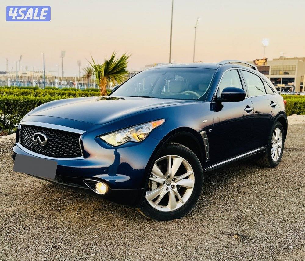انفينيتي QX70 2017 ماشي ٧٤ الف0