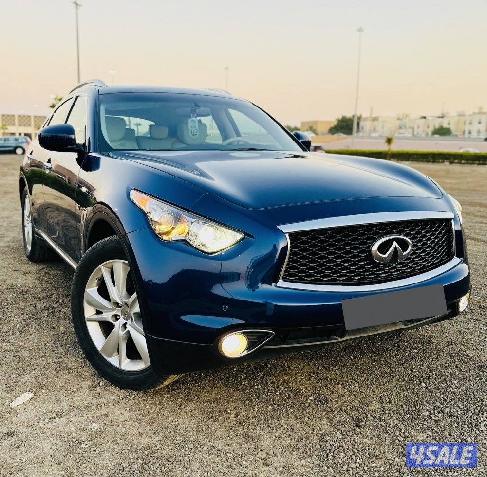 انفينيتي QX70 2017 ماشي ٧٤ الف1