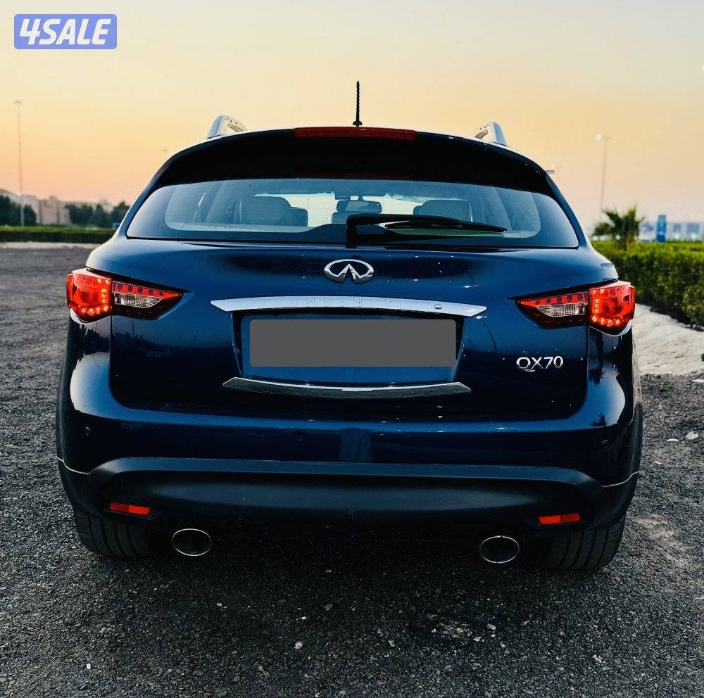 انفينيتي QX70 2017 ماشي ٧٤ الف3