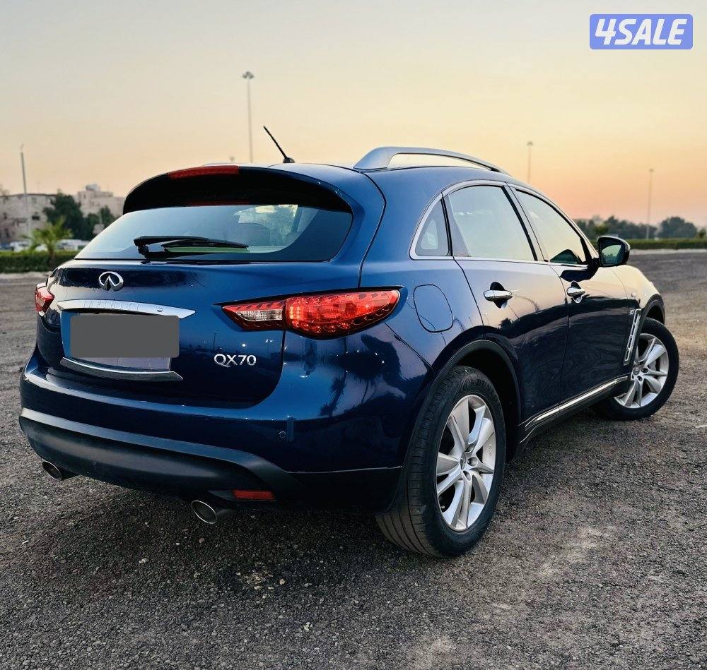 انفينيتي QX70 2017 ماشي ٧٤ الف5