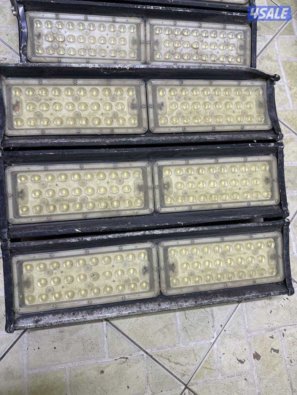 كشافات للبيع على السوم0