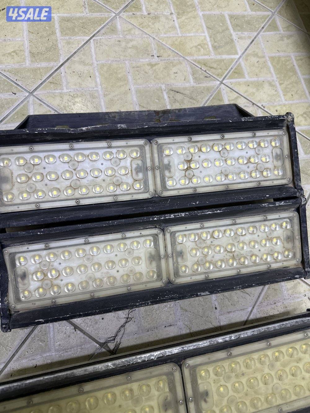 كشافات للبيع على السوم2