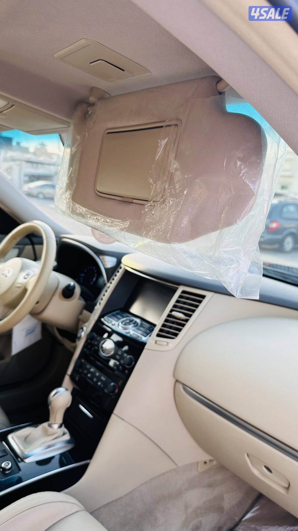 انفينيتي QX70 2017 ماشي ٧٤ الف7