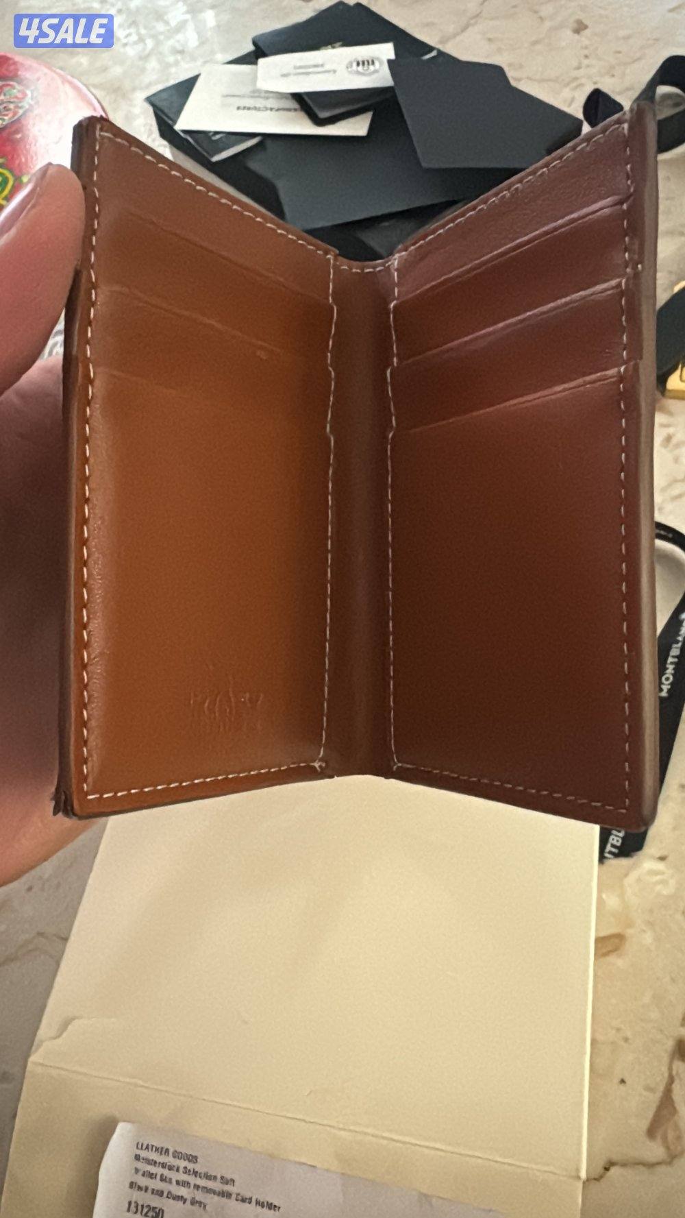 للبيع بوك مستعمل Goyard1