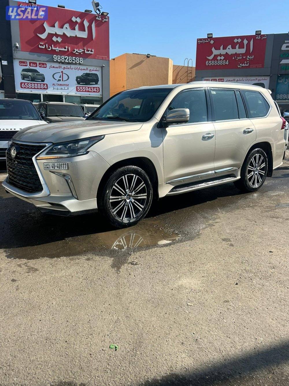 لكزس LX570 درجة اولى موديل 2017 ماشى 202.000 k.m وارد الساير.0