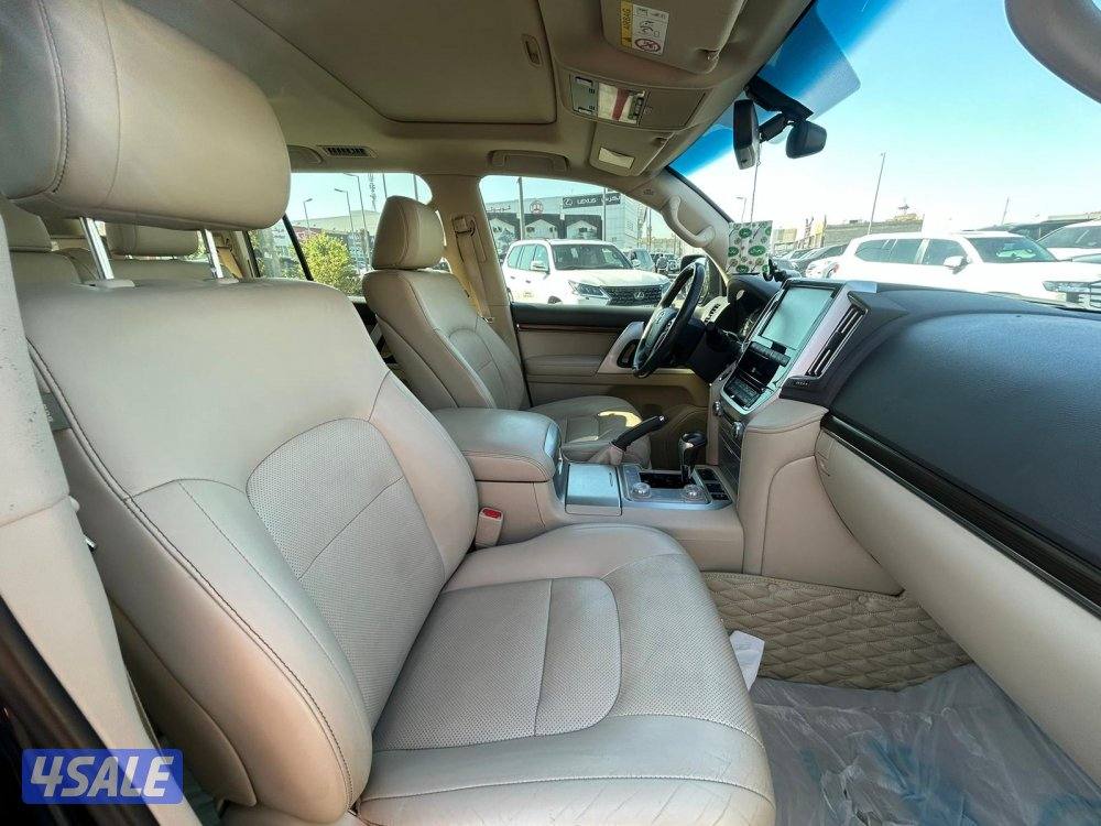 تويوتا لاند كروزر VX.R_V8-5.7  موديل 2021 ماشى 154.000 k.m5