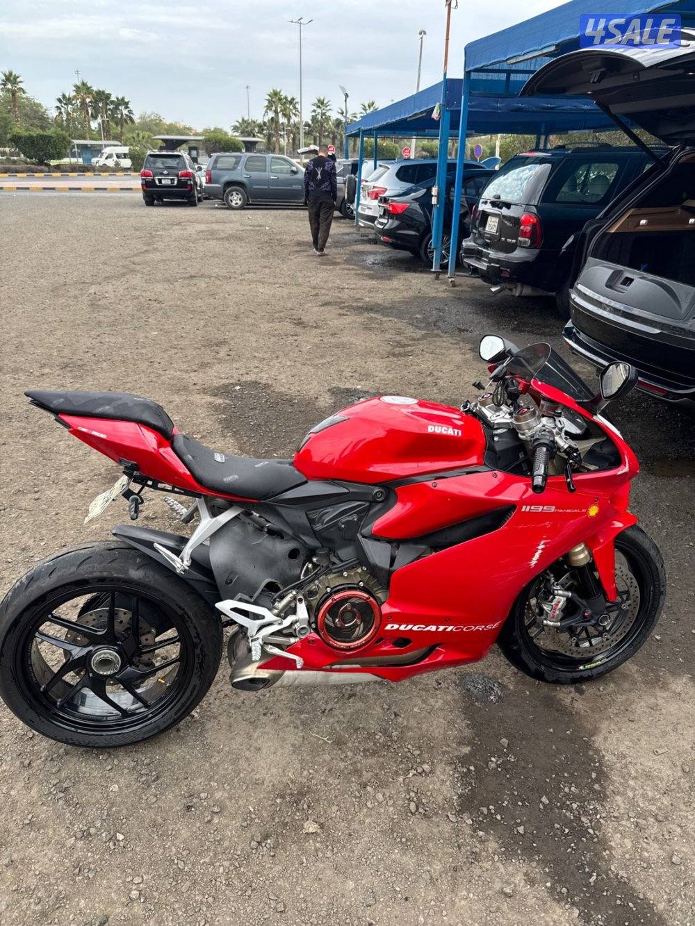 Ducati panigale 11990