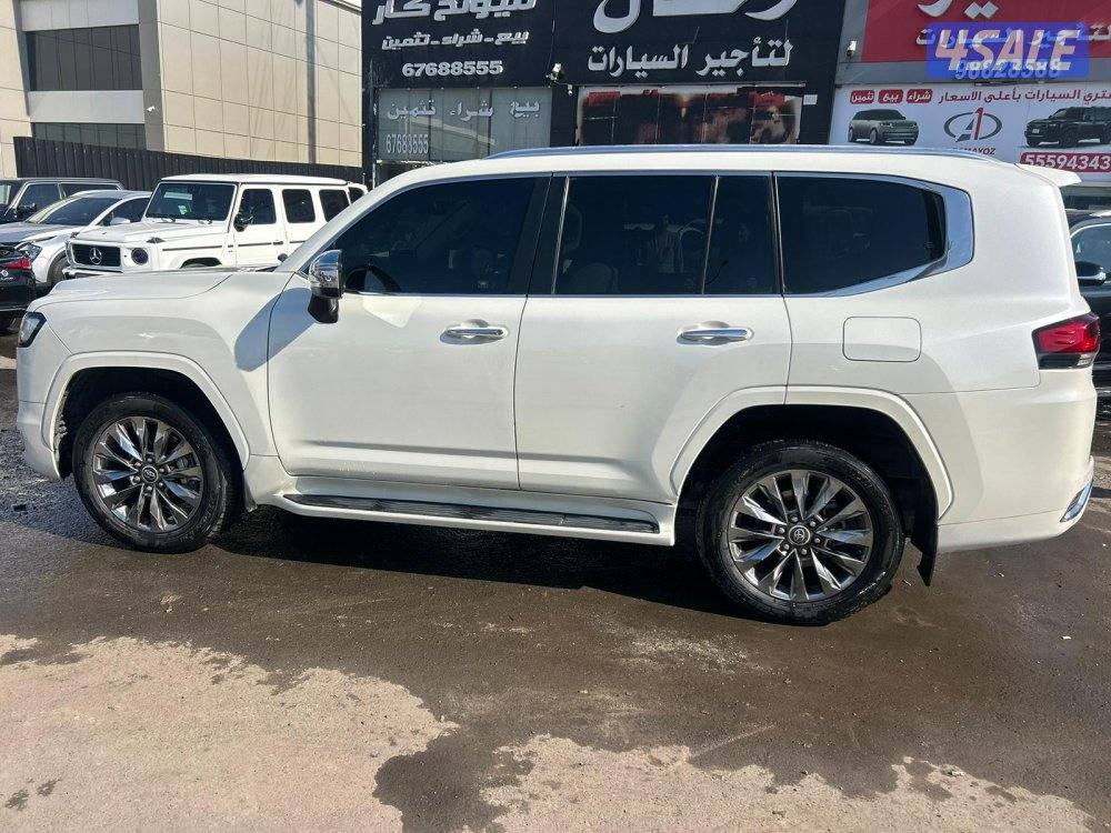 تويوتا لاند كروزر VX.R twin turbo.V6 موديل 2022 ماشى 60.000 k.m2