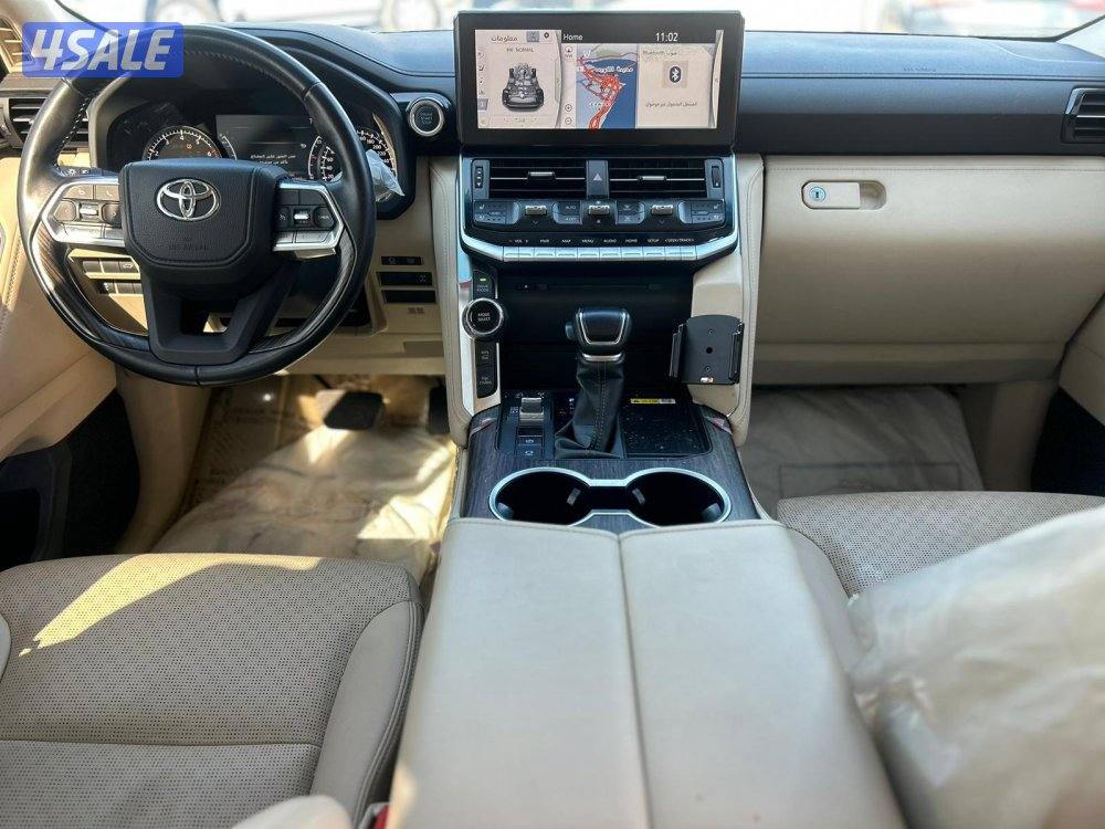 تويوتا لاند كروزر VX.R twin turbo.V6 موديل 2022 ماشى 60.000 k.m7