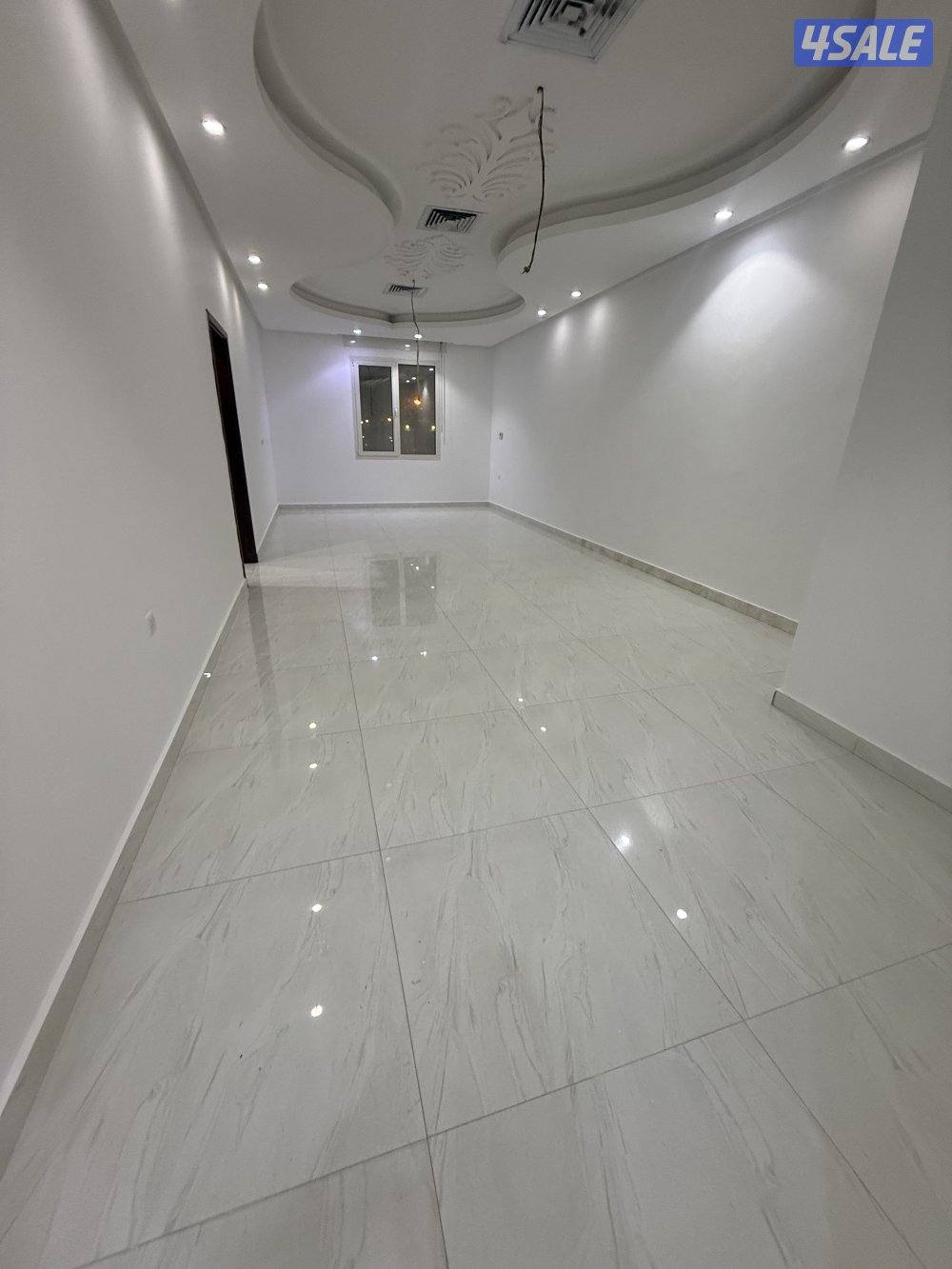 لايجار شقه راهيه بالنسيم الجديد  بجوار جميع خدمات0