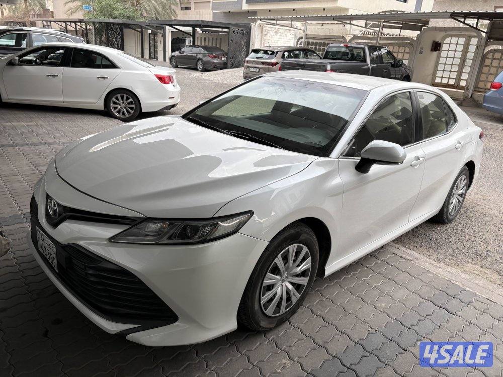 للبيع تيوتا كامري1