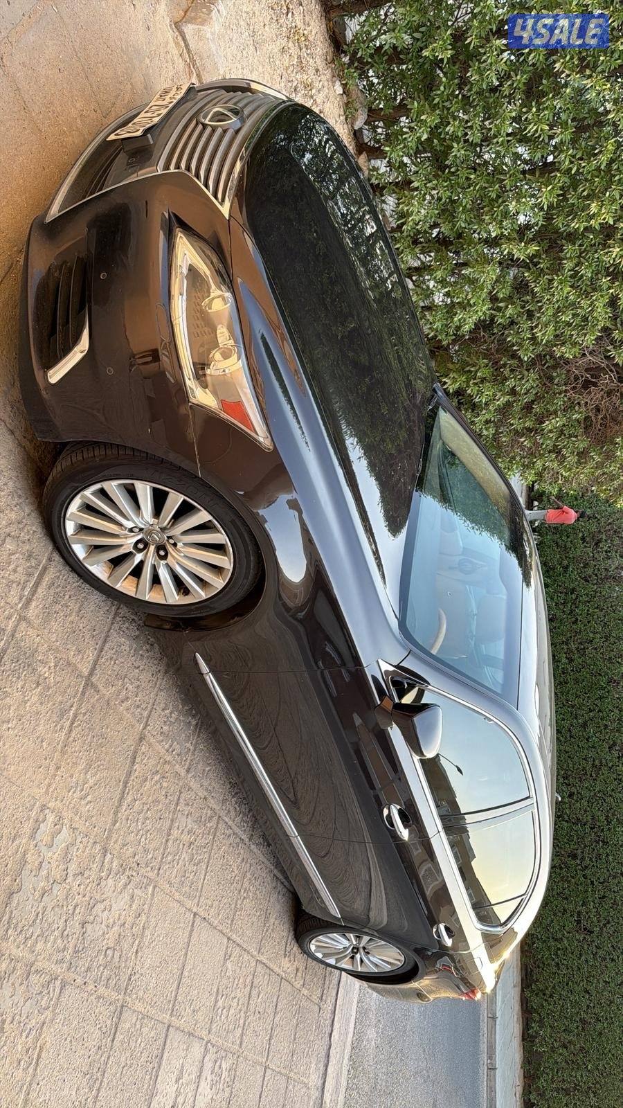 للبيع لكزس ٤٦٠ لارج2