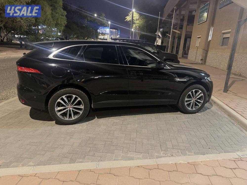 للبيع جيب جاكوار موديل 2018 ماشي 127 كامل المواصفات شرط الفحص3