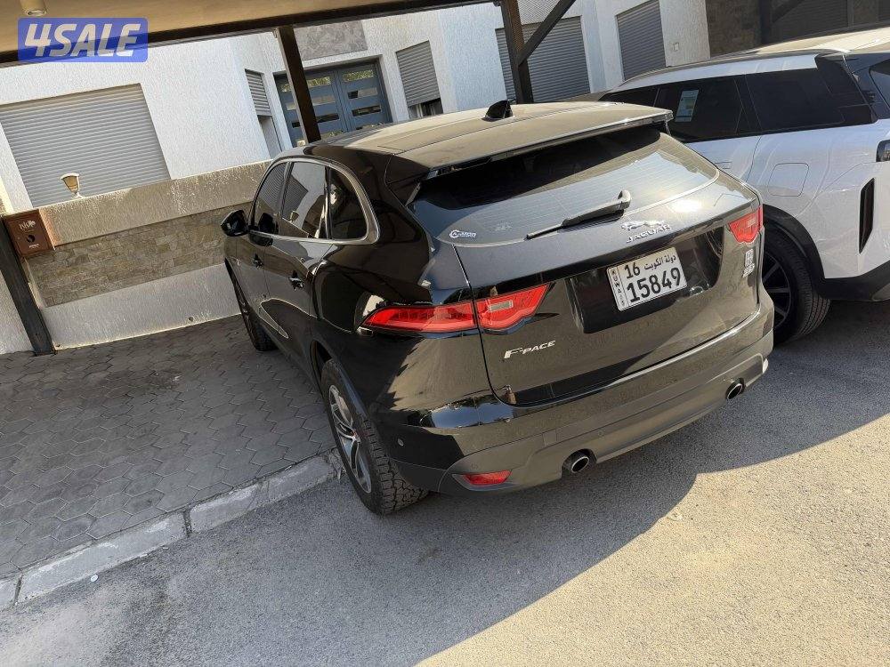 للبيع جيب جاكوار موديل 2018 ماشي 127 كامل المواصفات شرط الفحص9