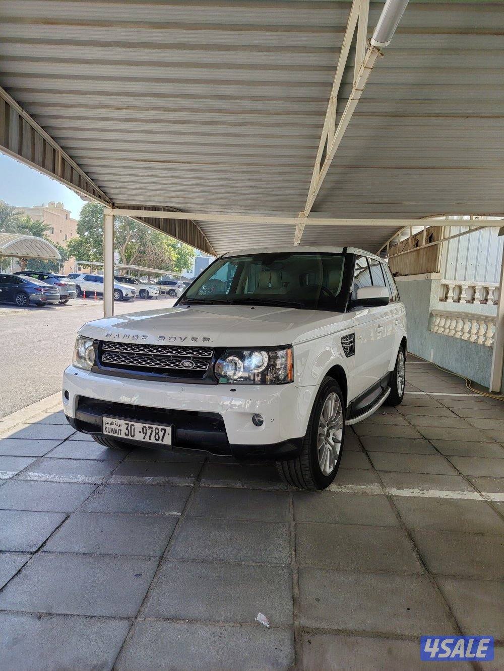 للبيع رنج روفر سبورت( V8) موديل 2013 عداد 2140