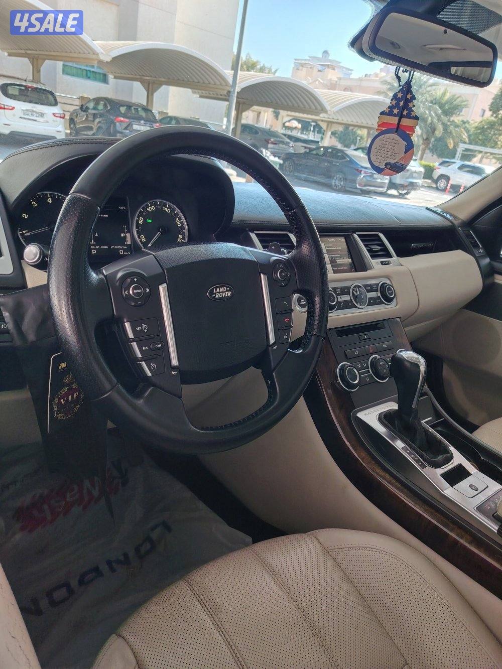 للبيع رنج روفر سبورت( V8) موديل 2013 عداد 2144