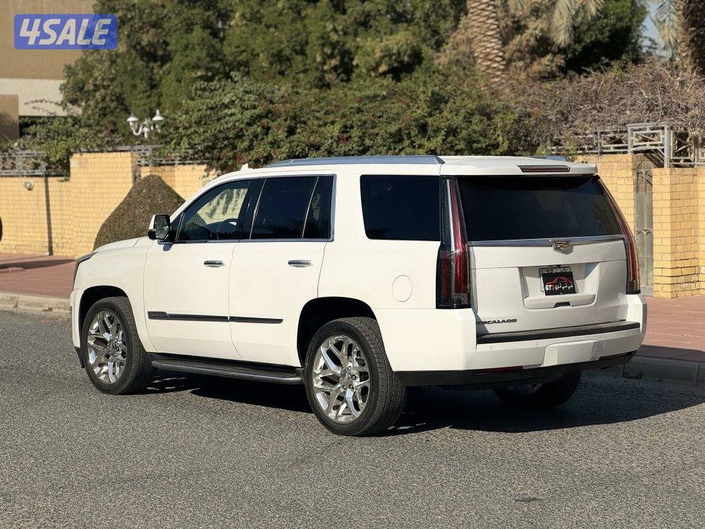 كادليك اسكاليد ٢٠١٦8