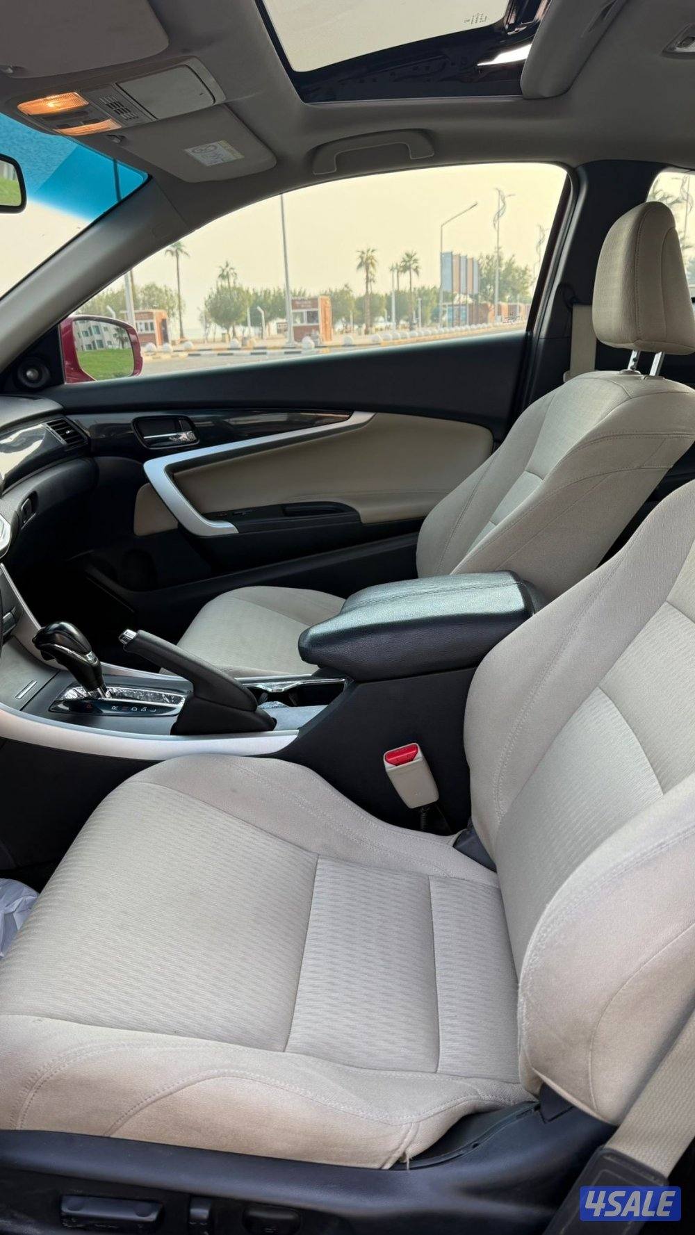 هوندا اكورد موديل 2014 / بحاله ممتازه6