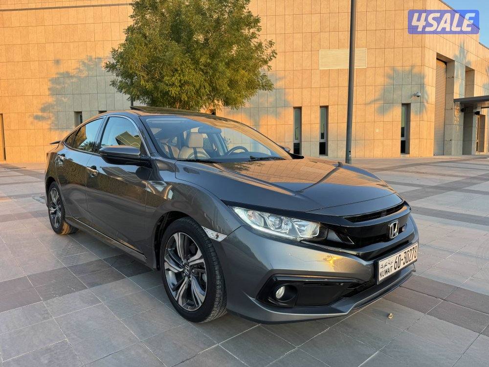 للبيع : هوندا سيفيك : موديل 2020 : عداد 67 الف كم0