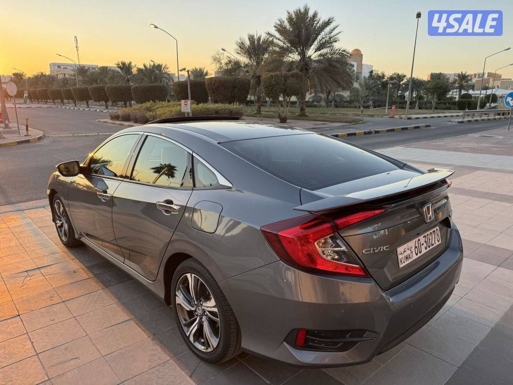 للبيع : هوندا سيفيك : موديل 2020 : عداد 67 الف كم1