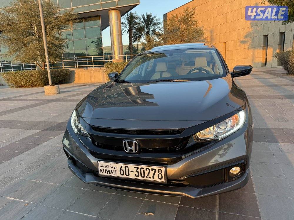 للبيع : هوندا سيفيك : موديل 2020 : عداد 67 الف كم3