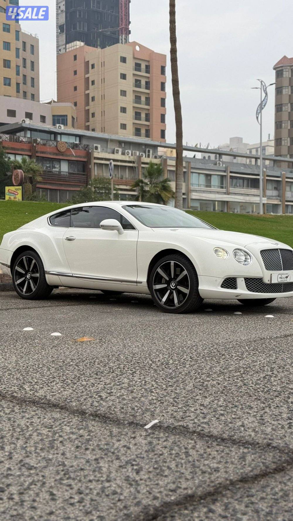 بنتلي كونتينتال GT موديل 2012 / بحاله ممتازه1