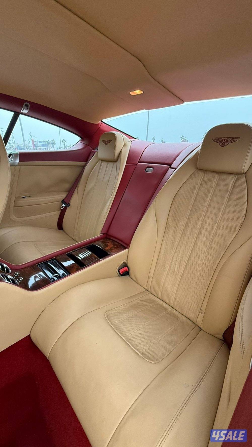 بنتلي كونتينتال GT موديل 2012 / بحاله ممتازه6