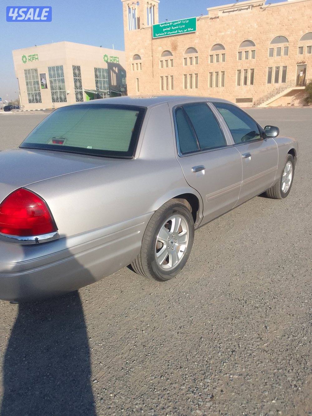 فورد من الوكالة ممشي ٥٨الف فقط قابل للزيادة صبغ وكالة فضي ماعدا قطعة6