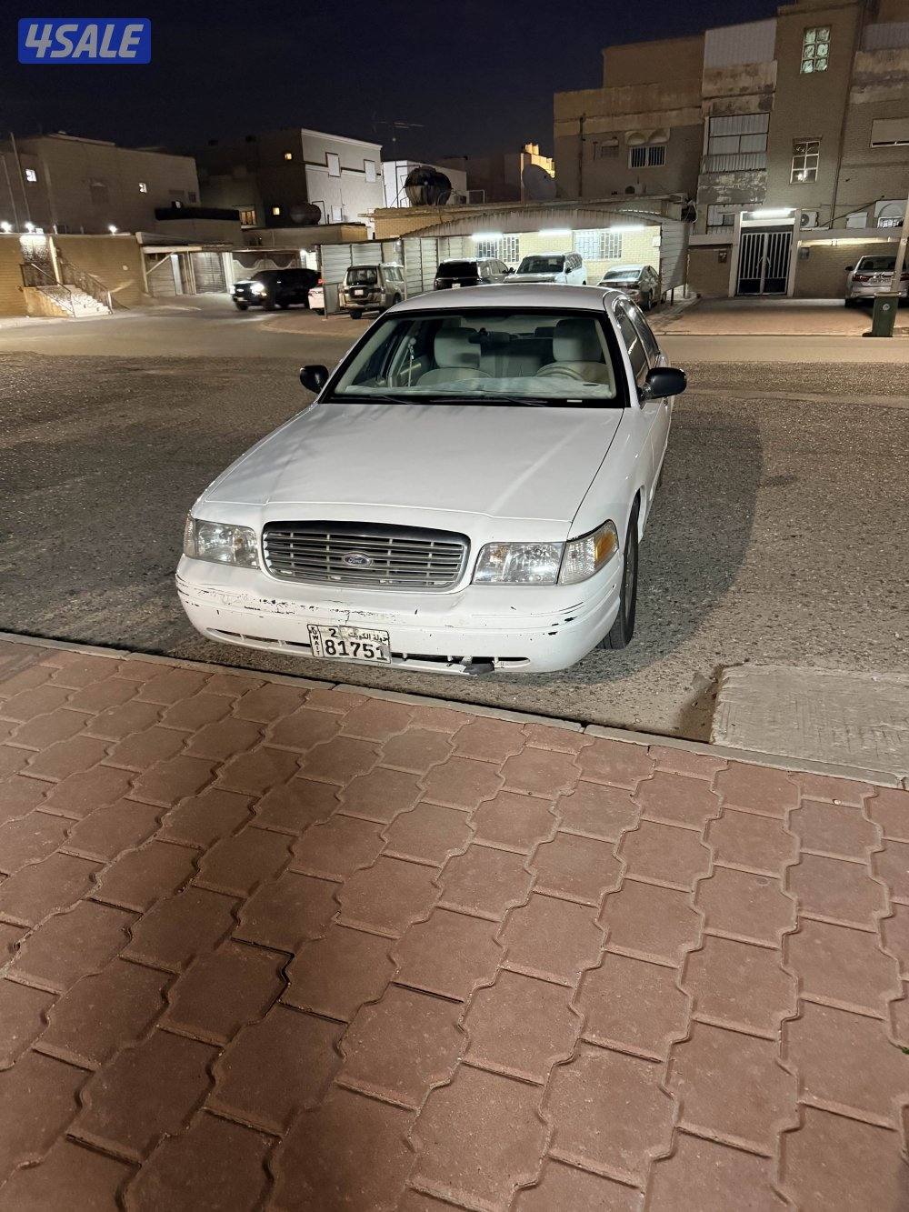 فورد كراون فوكتوريا٢٠١١2