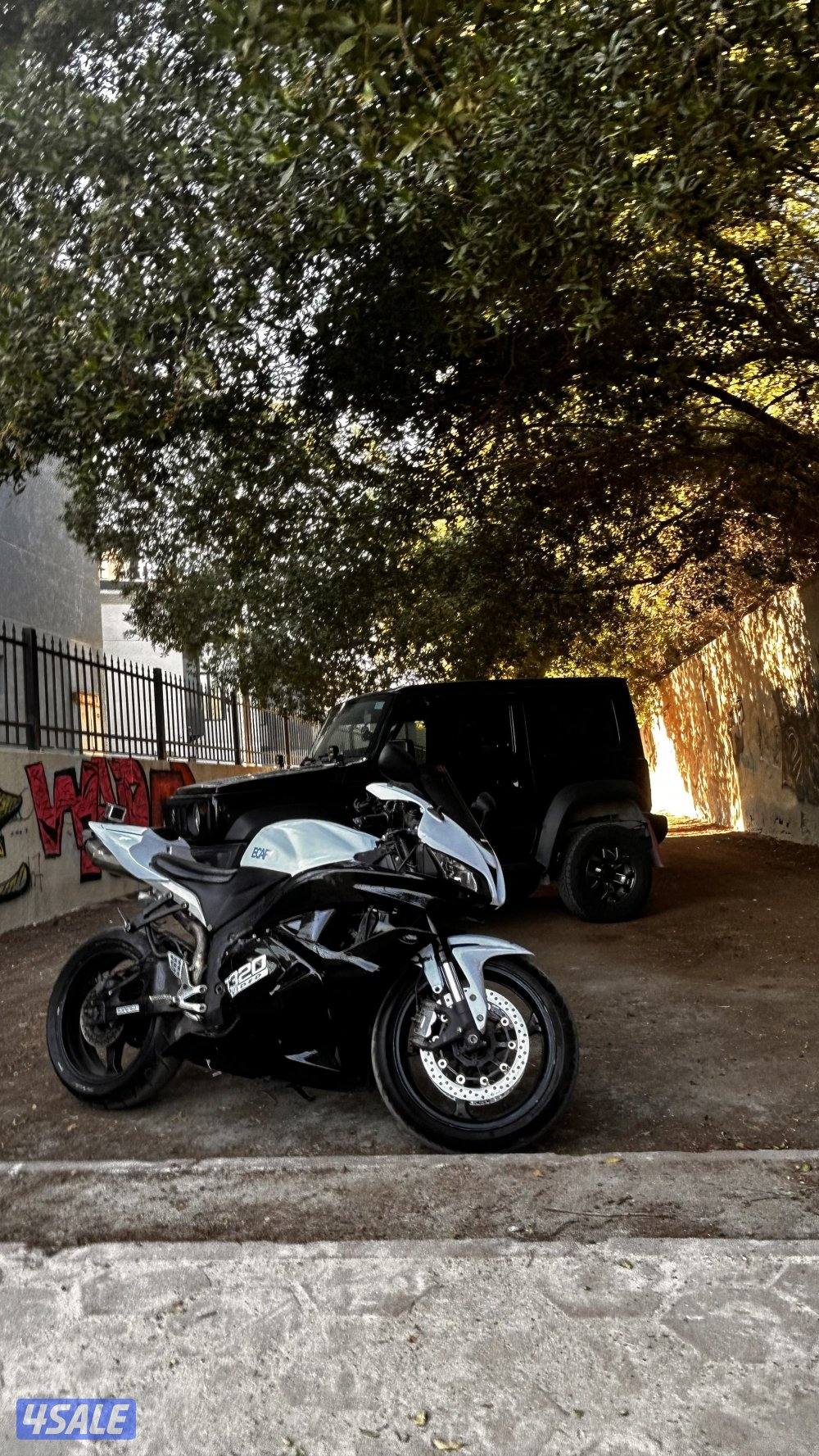 للبيع هوندا cbr 6000