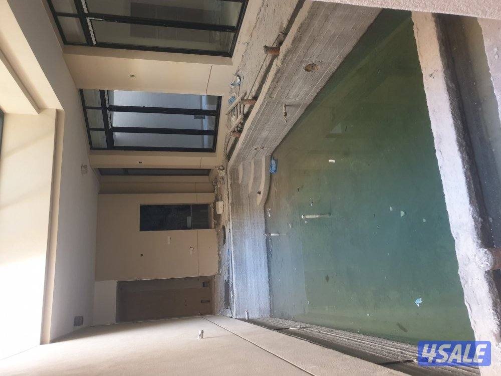 للبيع فيلا دورين و ونص و سرداب و حمام سباحة ديلوكس1