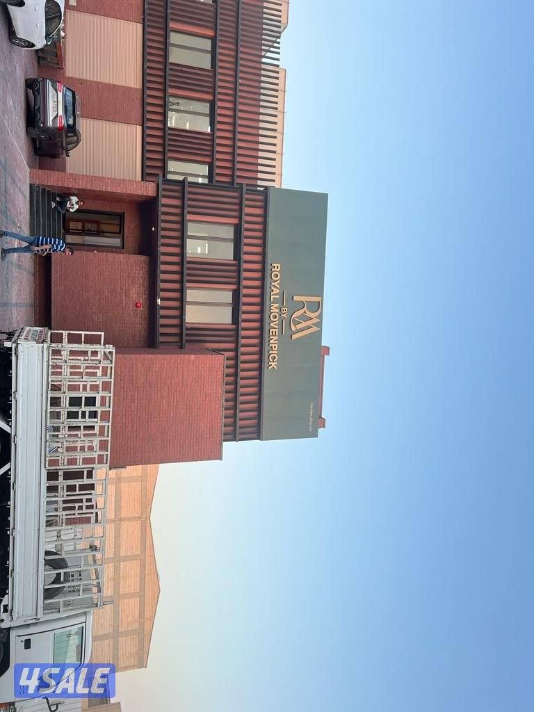 تنفيذ واجهات محلات كاملة | حروف مضيئة11